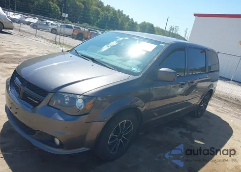 2015 Dodge Grand Caravan Sxt z USA, uszkodzony, nr VIN 2C4RDGCG2FR625849